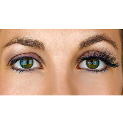 Regard avec et sans faux cils magnétiques effet volume russe extrême